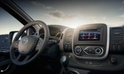 Nissan NV300 video